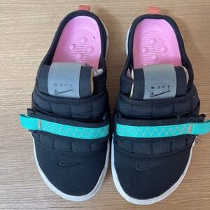 Nike Offline Slipons